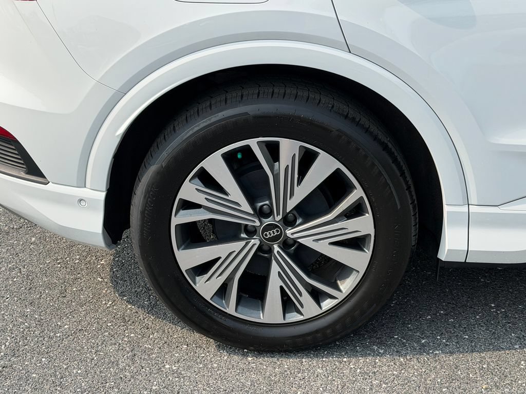 Certified 2023 Audi Q4 e-tron Premium Plus w/ Premium Plus RWD image 12