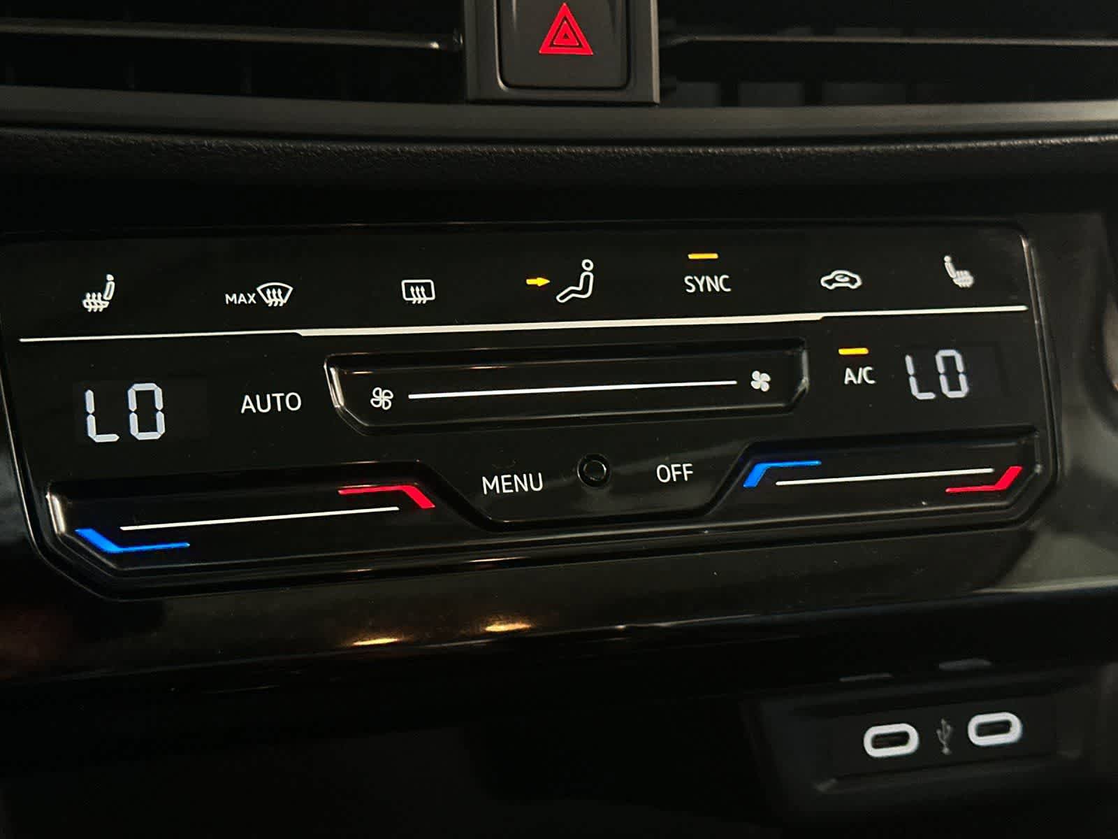 Used 2025 Volkswagen Jetta SE FWD image 20
