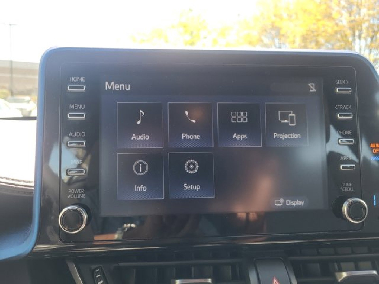 Used 2019 Toyota C-HR XLE image 27