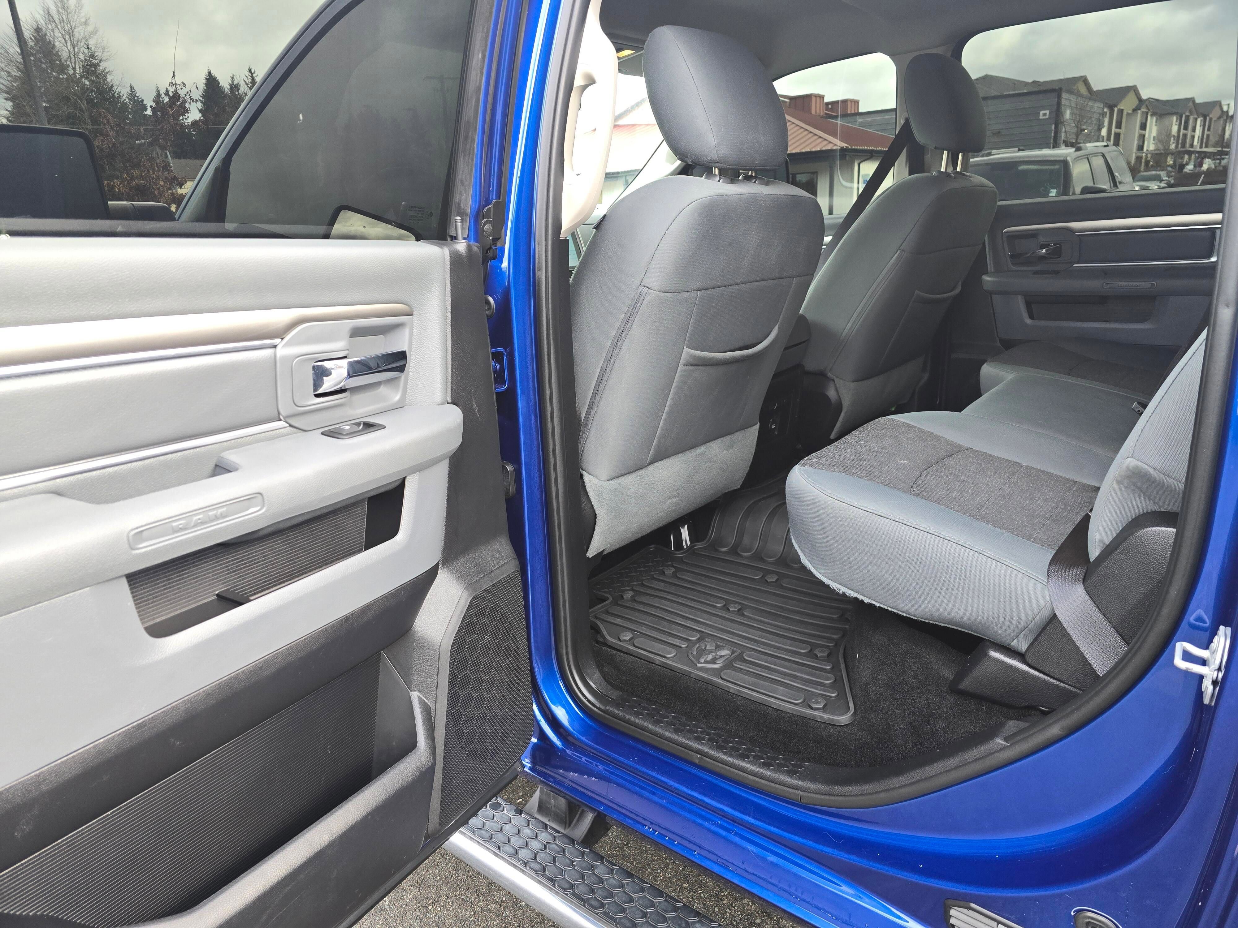 Used 2016 RAM 2500 Big Horn image 31