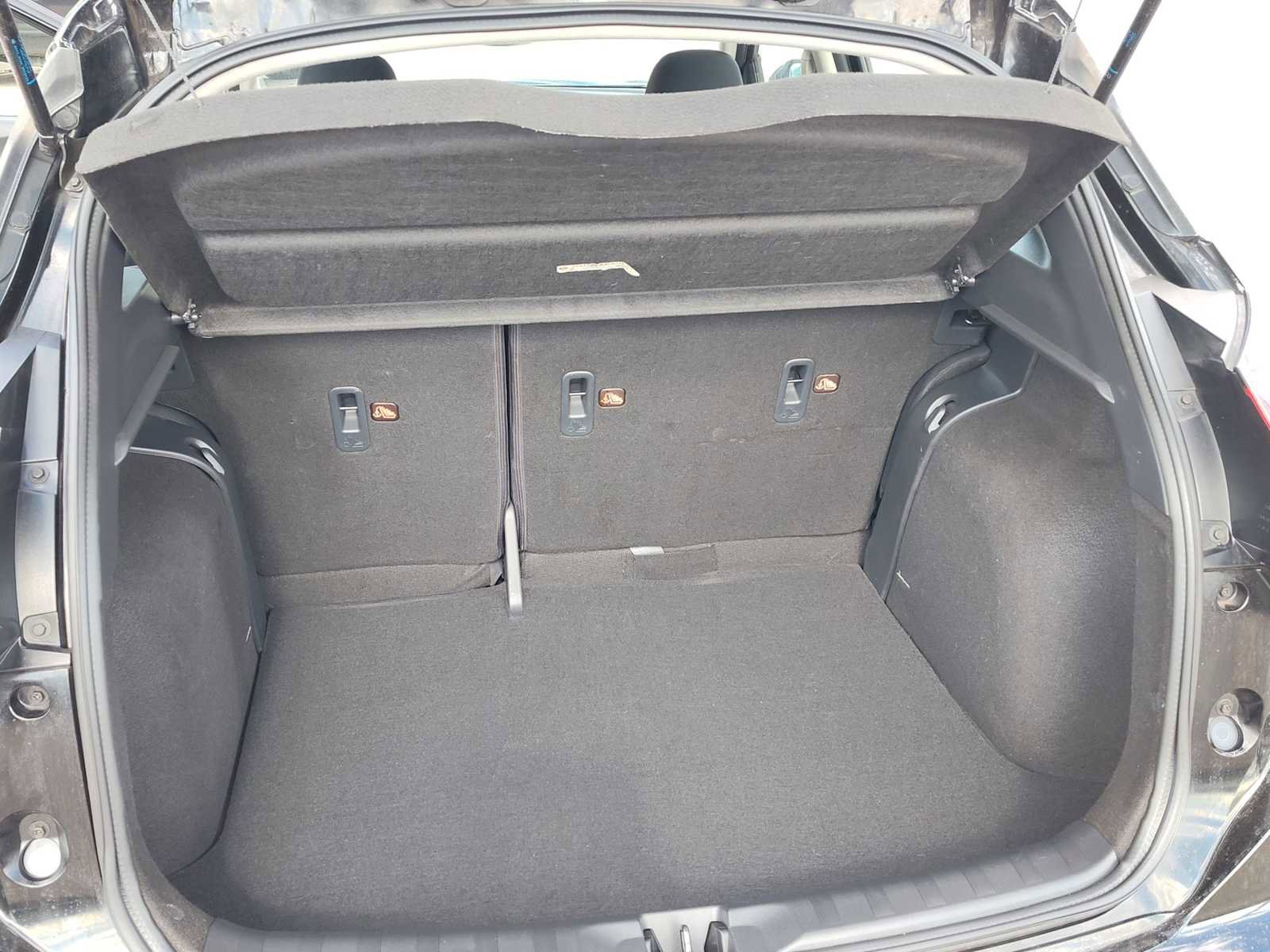 Used 2023 Nissan Kicks SV image 14