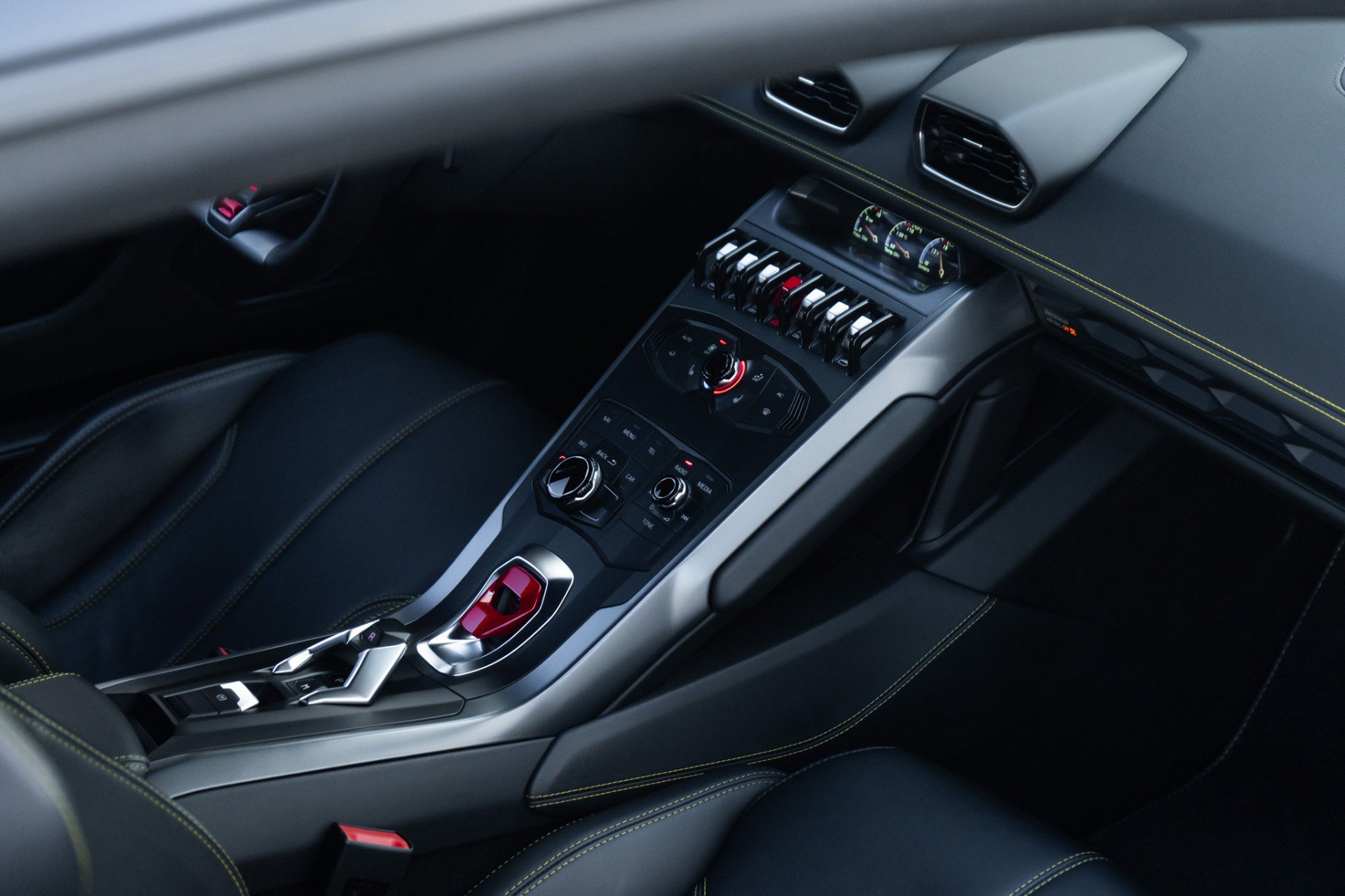 Used 2015 Lamborghini Huracan LP 610-4 image 17