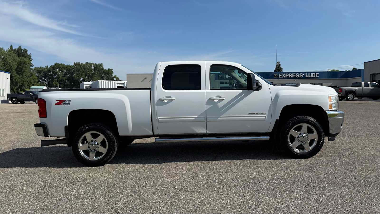Used 2011 Chevrolet Silverado 2500 LTZ w/ Snow Plow Prep Package AWD/4WD image 3