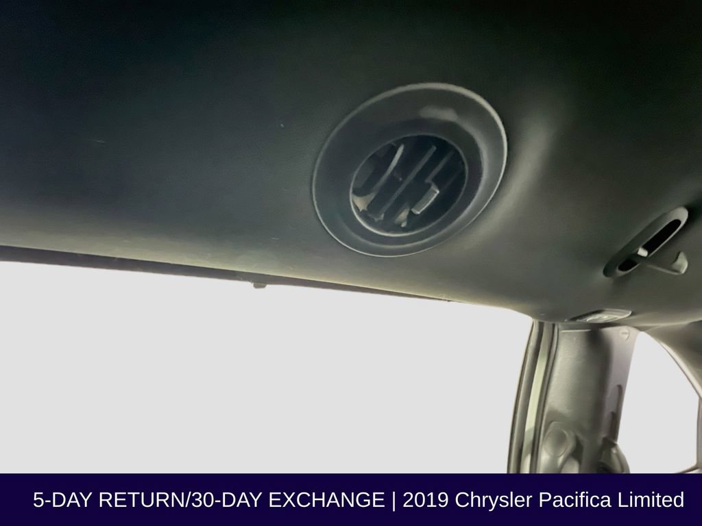 Used 2019 Chrysler Pacifica Limited w/ Advanced Safetytec Group FWD image 41
