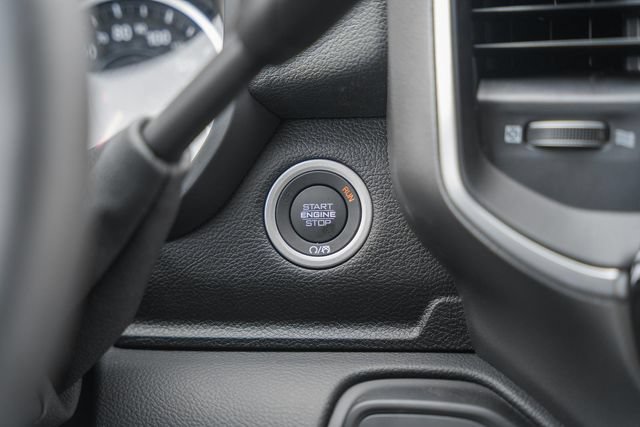 New 2026 RAM 3500 Big Horn AWD/4WD image 37