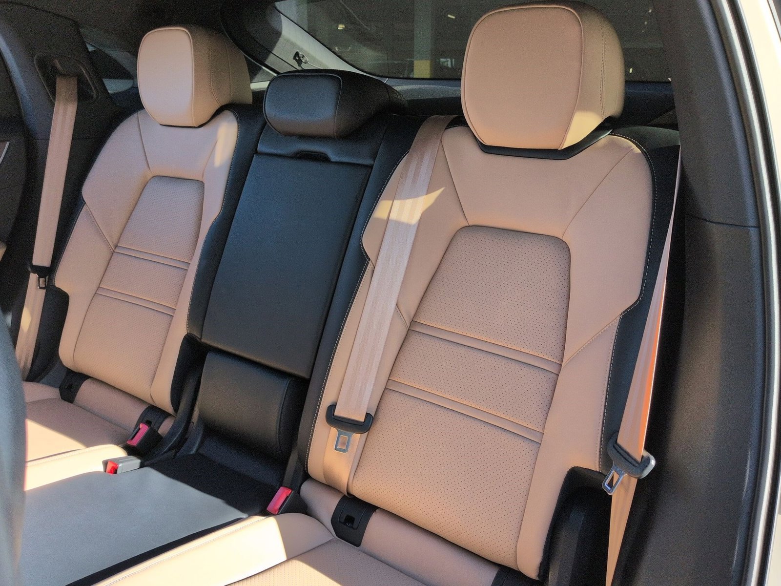 New 2026 Porsche Cayenne Coupe image 16