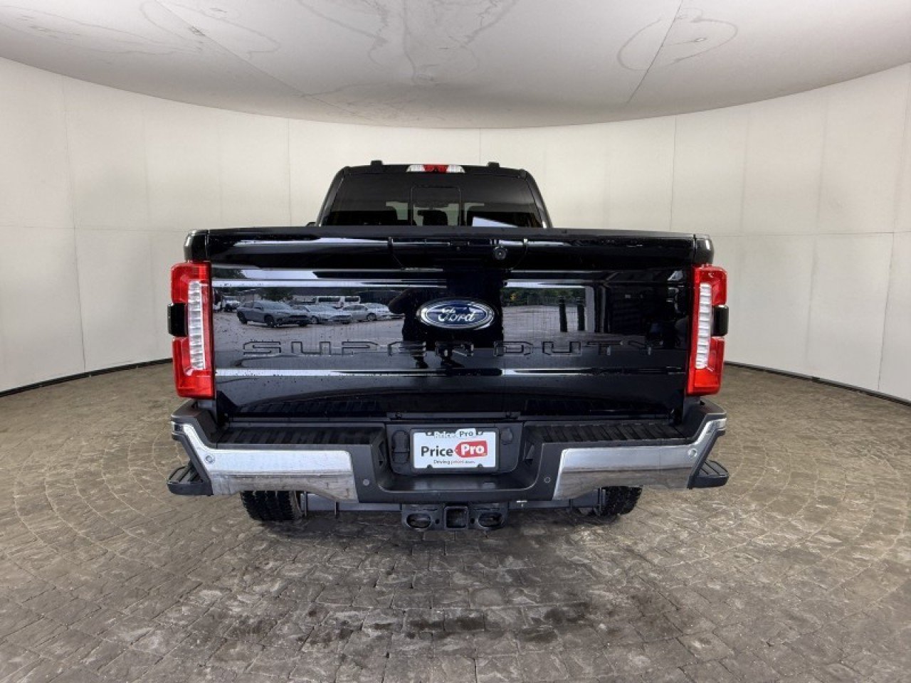 Used 2023 Ford F250 Lariat AWD/4WD image 6