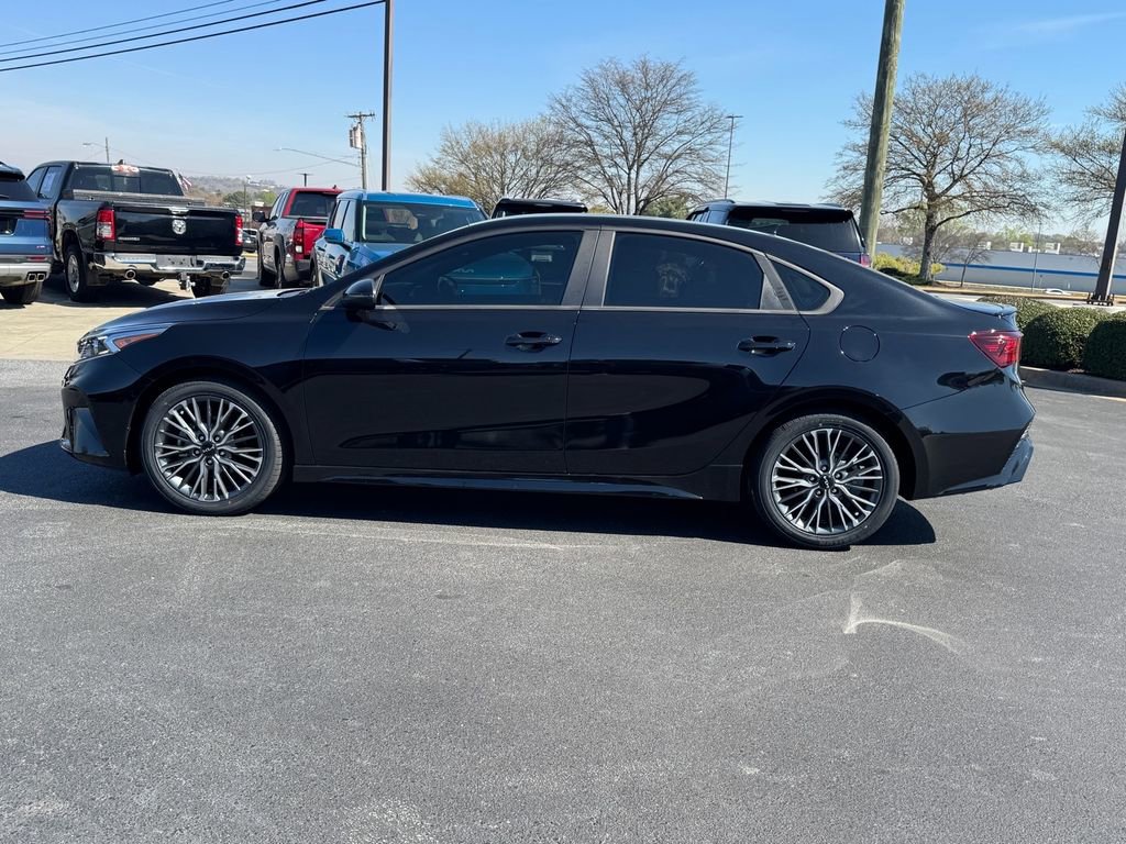 Certified 2023 Kia Forte GT-Line image 6