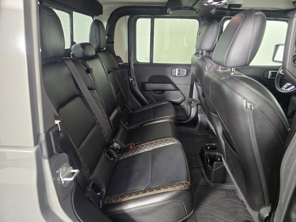 Used 2022 Jeep Gladiator Overland image 40