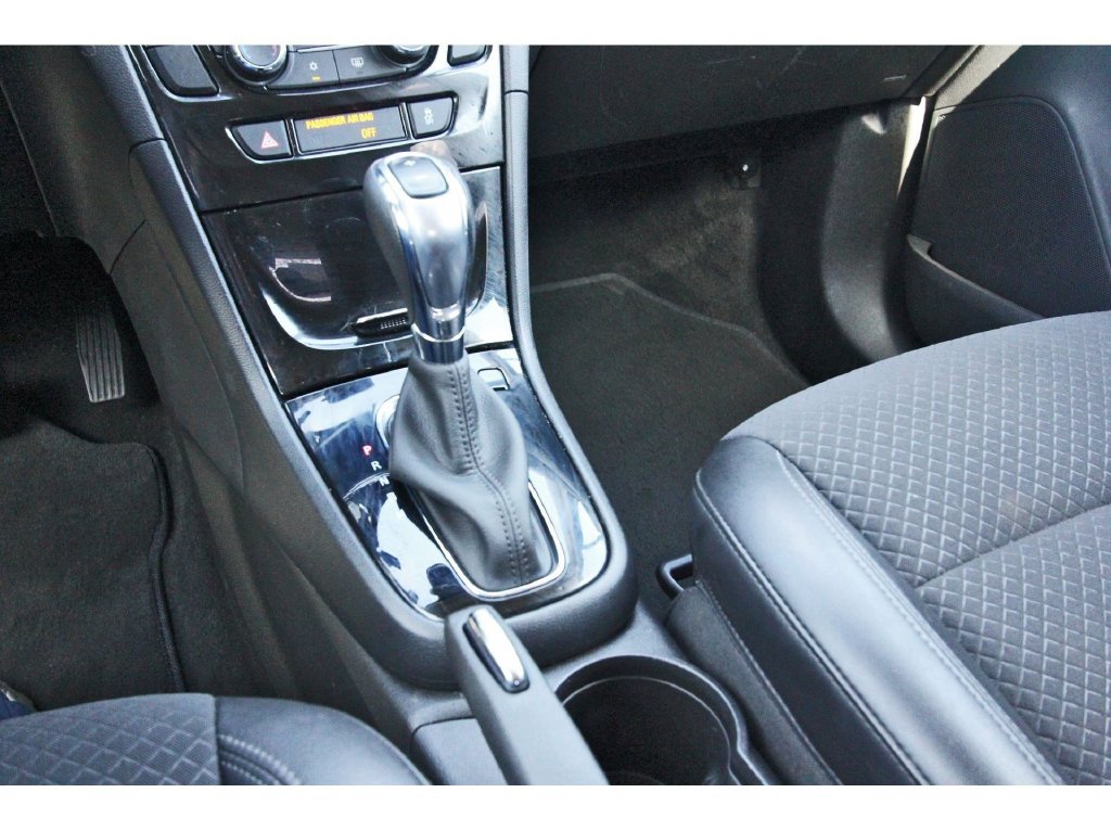 Used 2021 Buick Encore Preferred FWD image 30