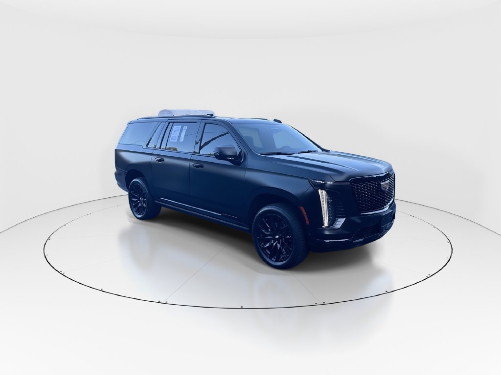 Used 2025 Cadillac Escalade ESV Sport Platinum AWD/4WD image 2