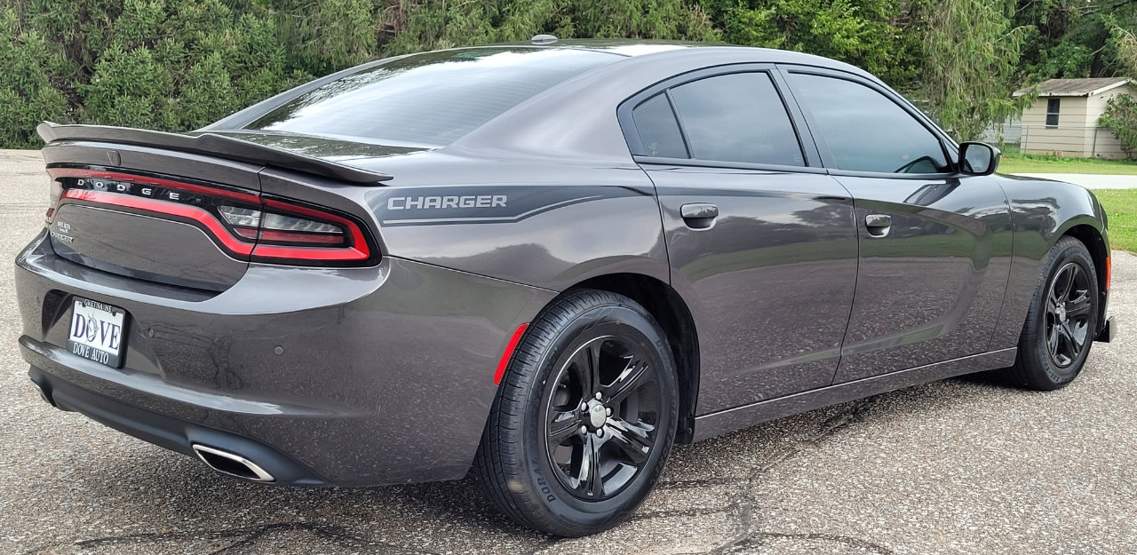 Used 2020 Dodge Charger SXT image 6