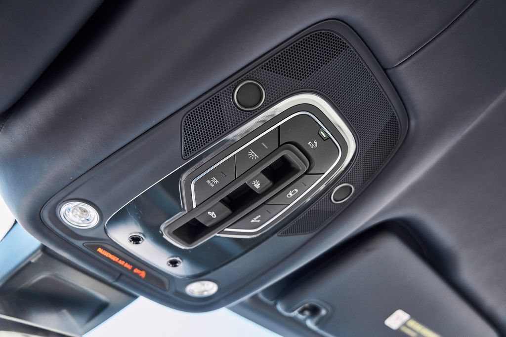 Used 2025 Bentley Bentayga Extended Wheelbase AWD/4WD image 84