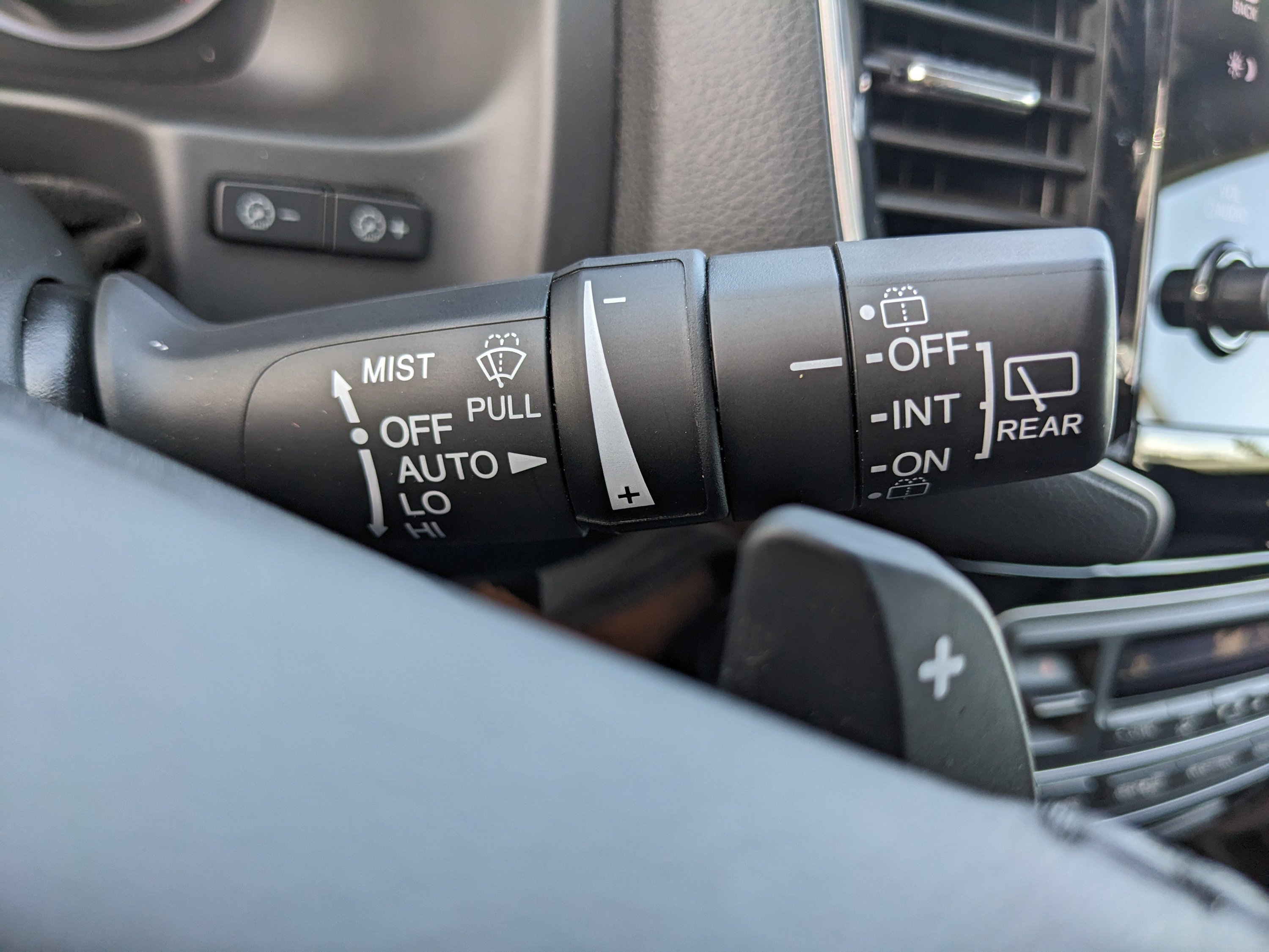 Used 2022 Honda Pilot Elite image 32