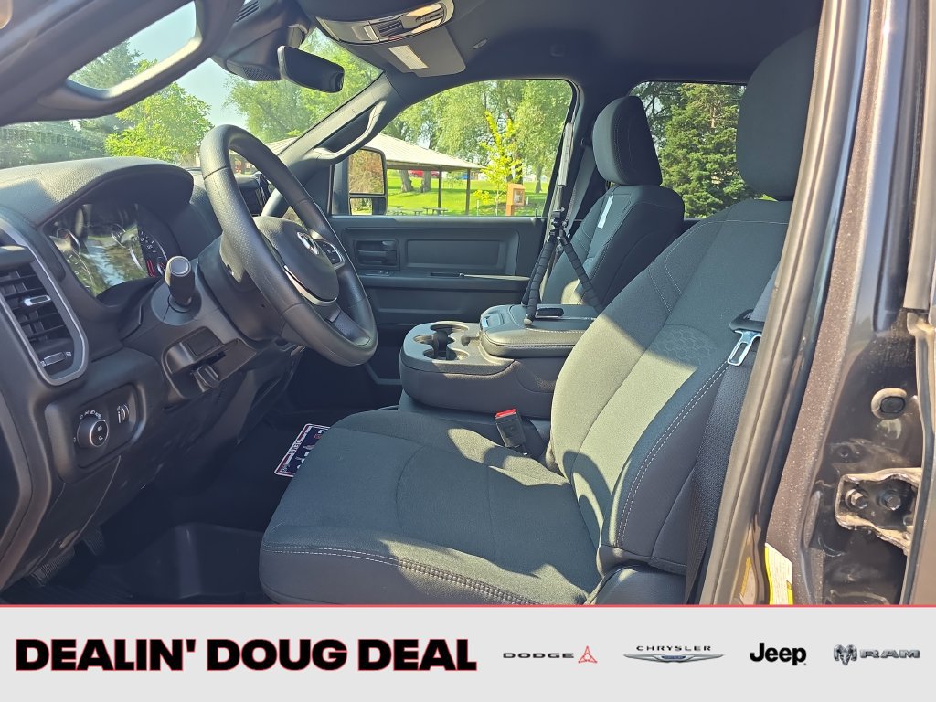 New 2026 RAM 2500 Tradesman AWD/4WD image 9