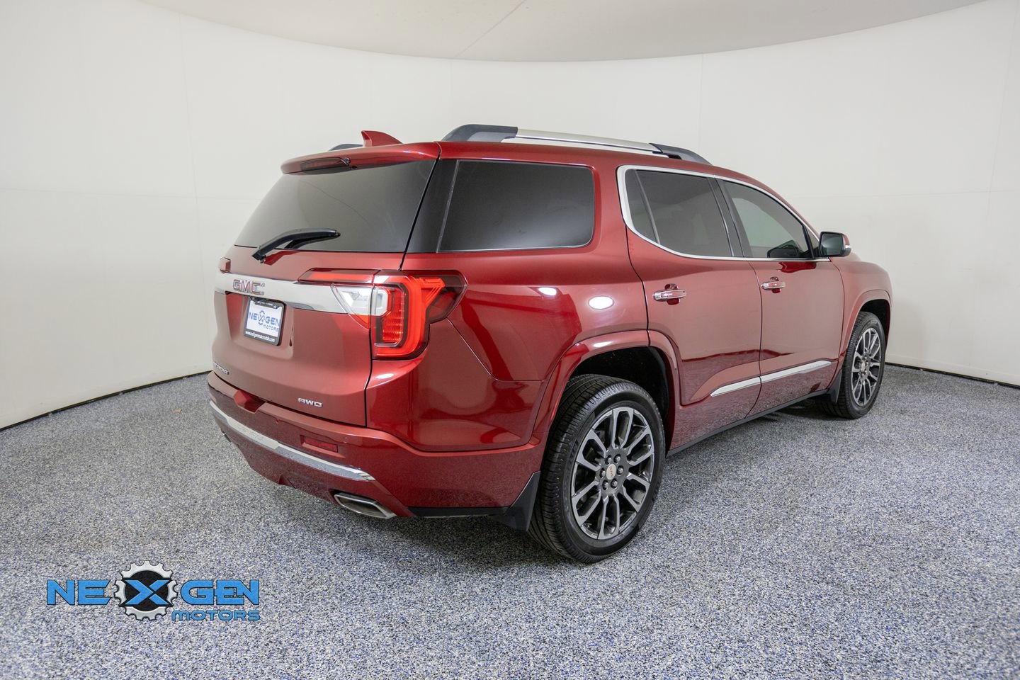 Used 2020 GMC Acadia Denali w/ Trailering Package AWD/4WD image 7
