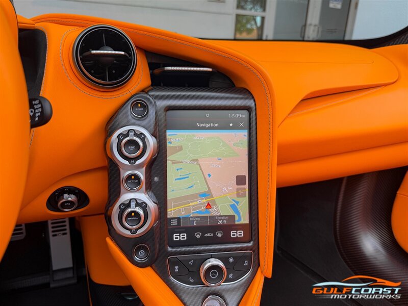 Used 2022 McLaren 765LT RWD image 18