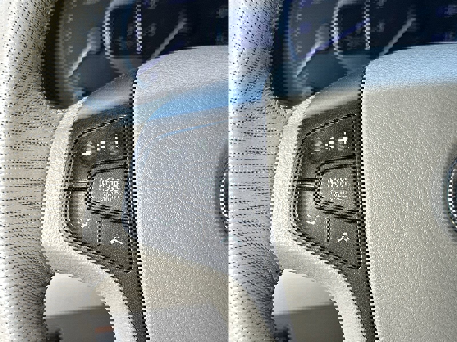 Used 2014 Toyota Sienna XLE image 13