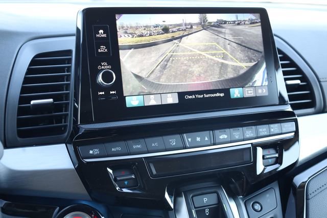 New 2026 Honda Odyssey Touring image 18