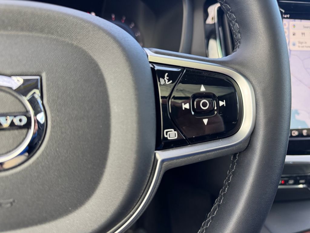 Certified 2025 Volvo V60 B5 Cross Country Plus image 15