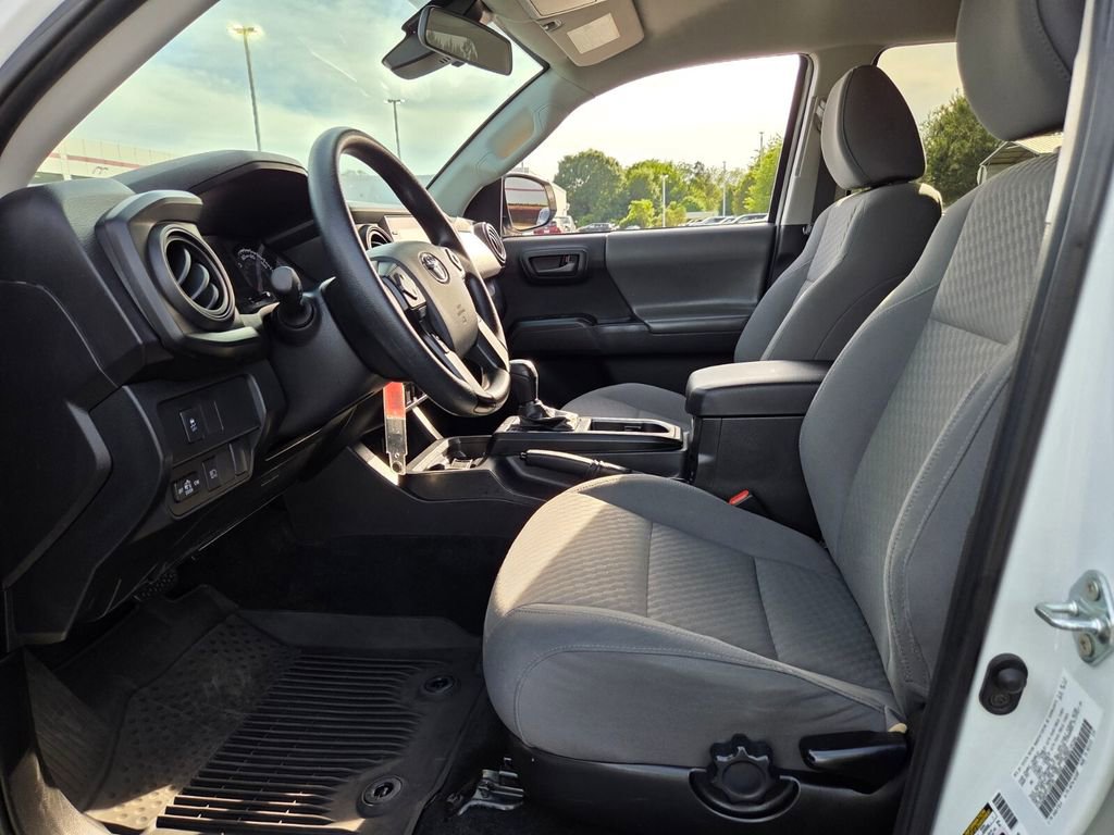 Certified 2023 Toyota Tacoma SR AWD/4WD image 4