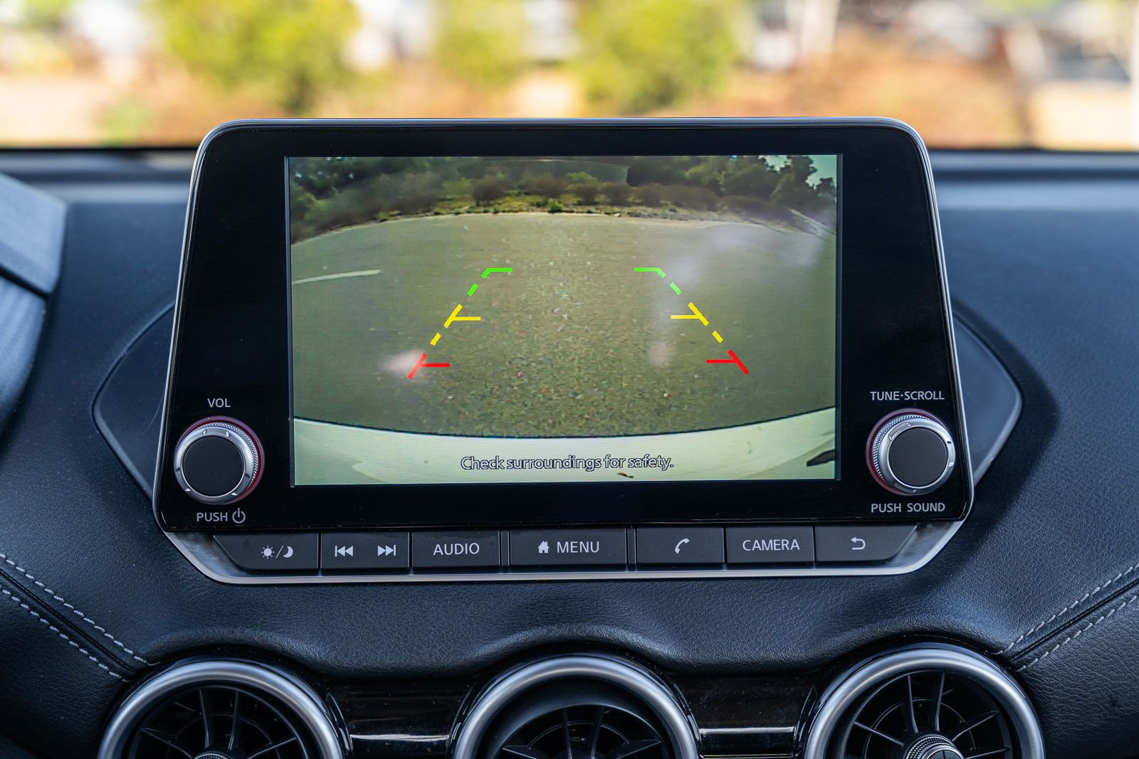 Used 2025 Nissan Sentra SV image 29