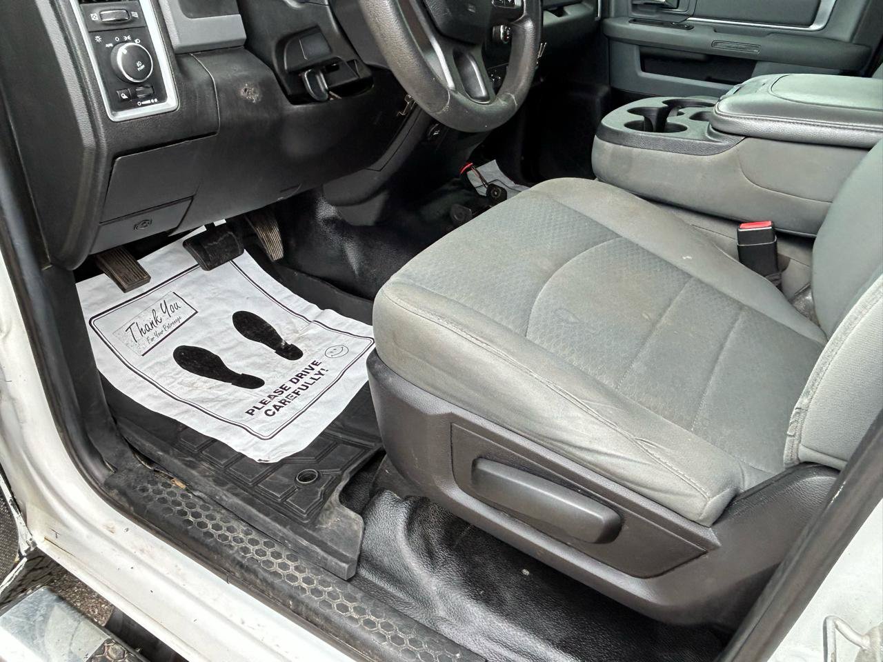 Used 2018 RAM 2500 SLT AWD/4WD image 10