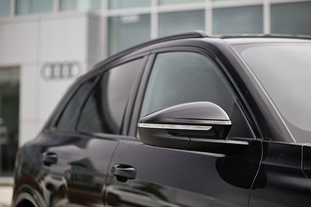 New 2026 Audi SQ5 Premium Plus AWD/4WD image 3