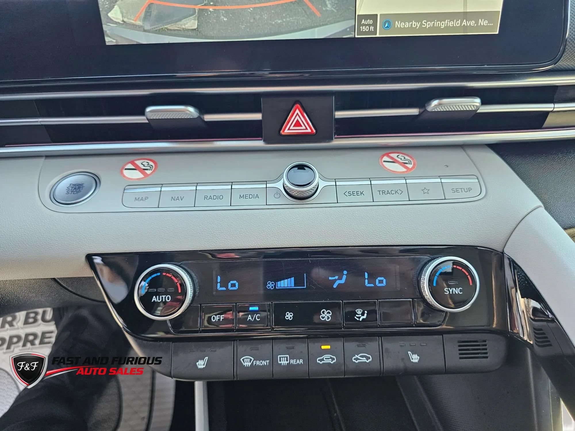 Used 2025 Hyundai Elantra Limited FWD image 28