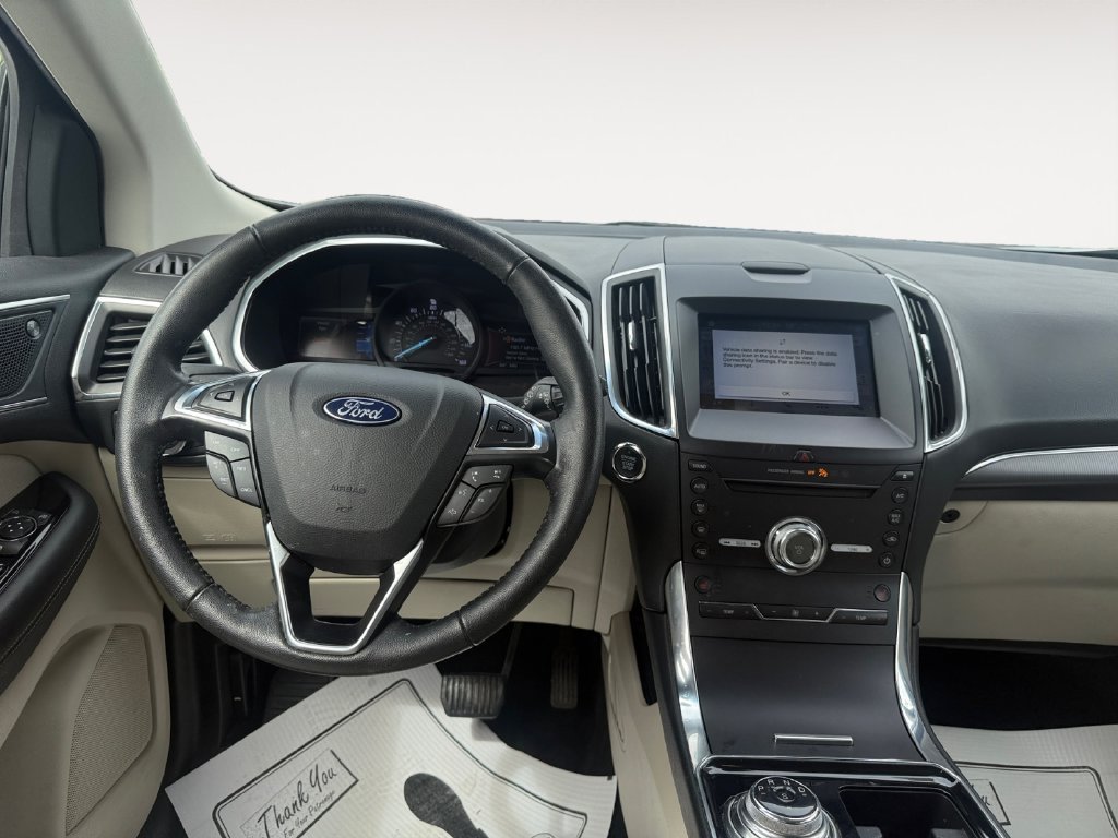 Used 2019 Ford Edge Titanium FWD image 10