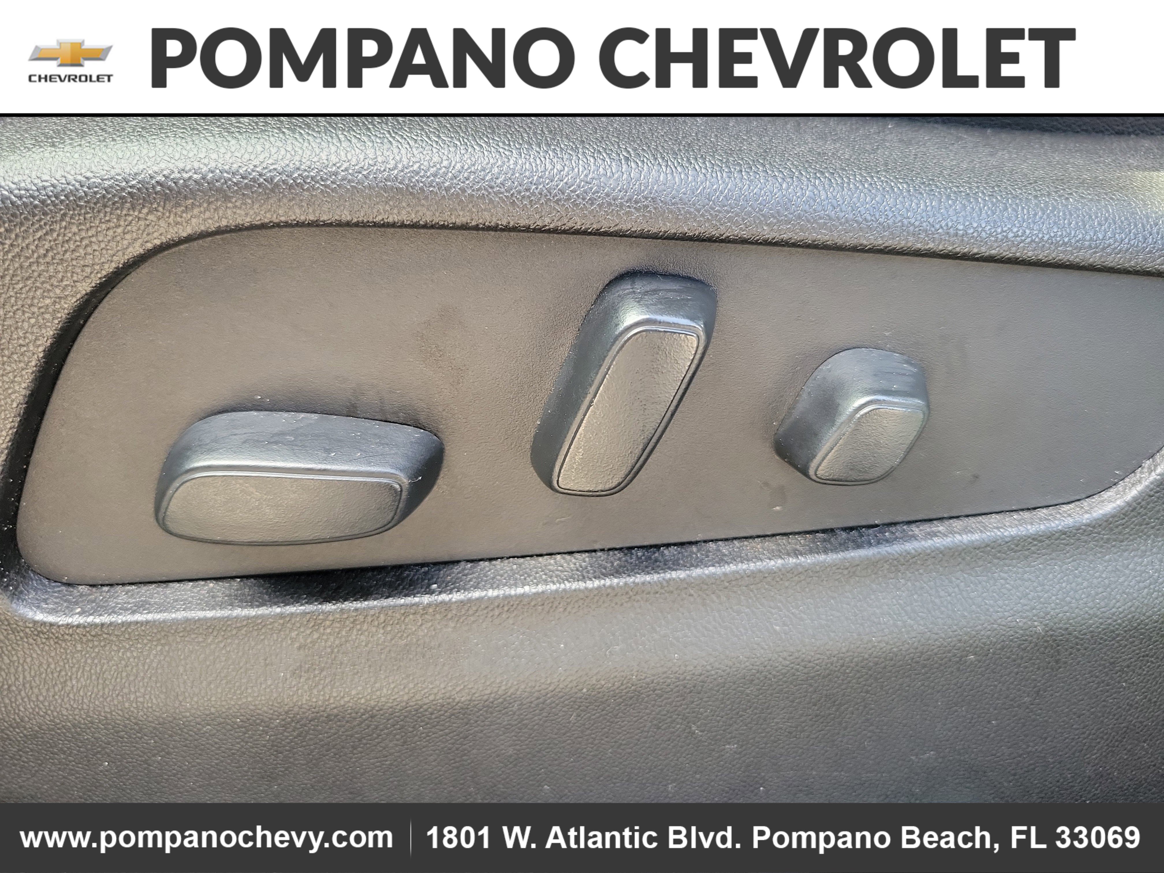 Used 2019 Cadillac XT4 Premium Luxury w/ Driver Awareness Package image 20