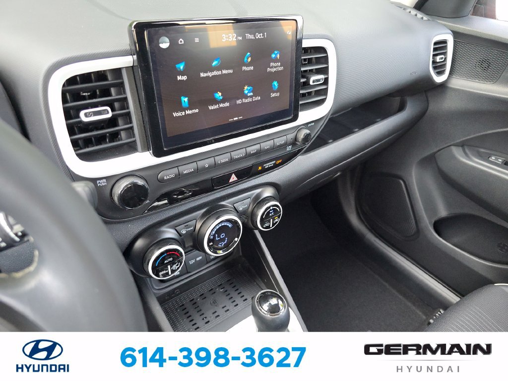 Used 2024 Hyundai Venue Limited FWD image 24