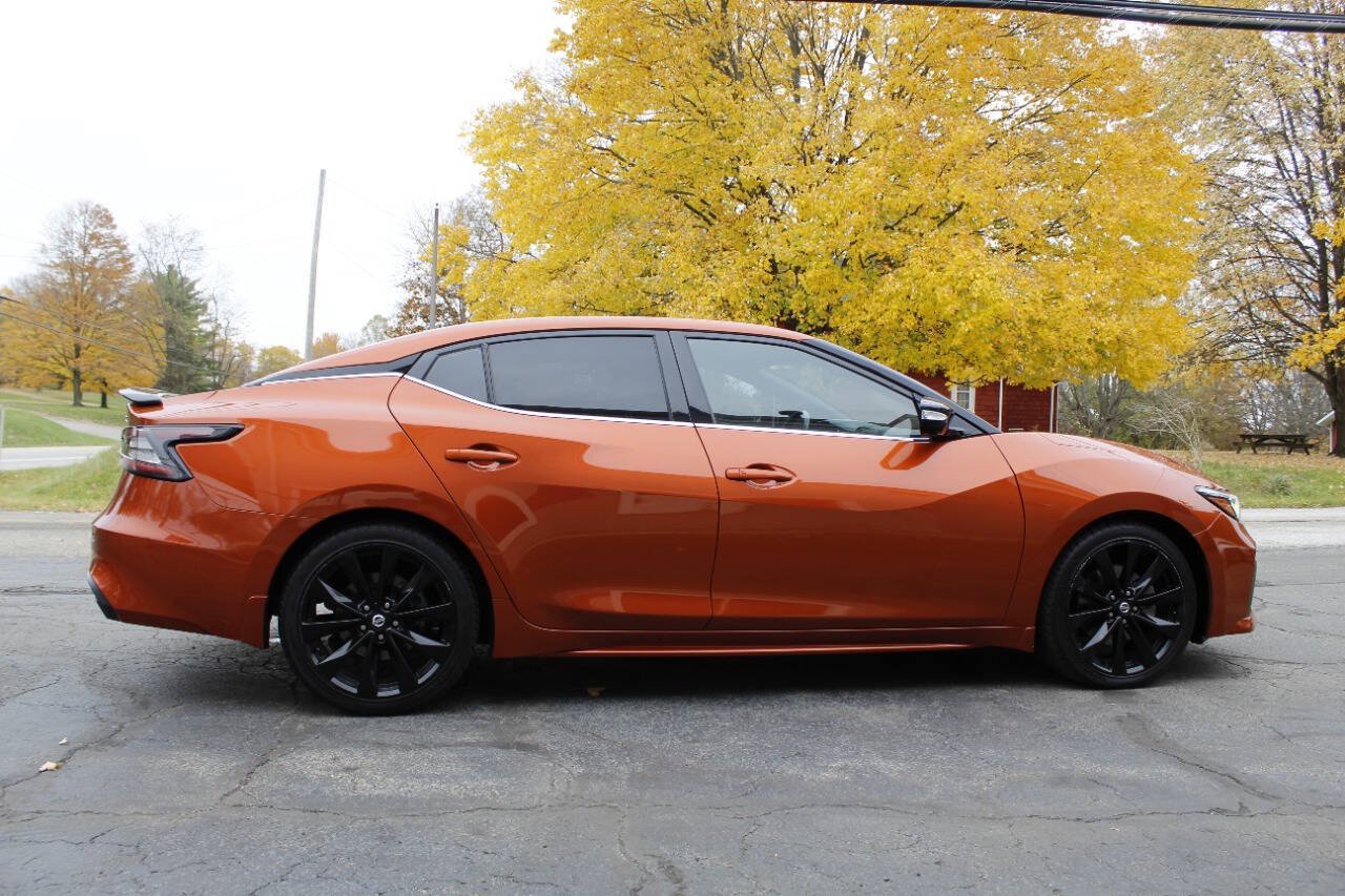 Used 2019 Nissan Maxima SR w/ Premium Package FWD image 12