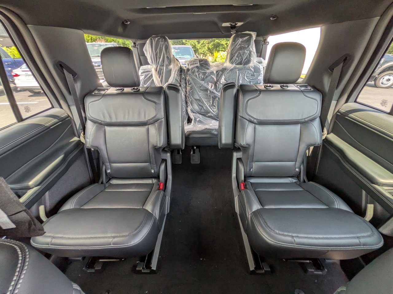 New 2027 Ford Expedition Max Platinum w/ Stealth Performance Package AWD/4WD image 18