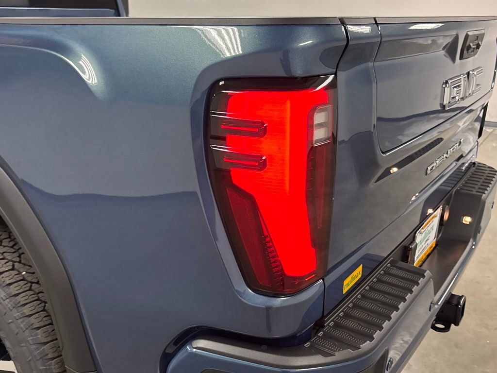 New 2026 GMC Sierra 2500 Denali Ultimate w/ Max Trailering Package image 17