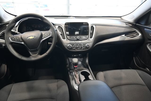 Used 2024 Chevrolet Malibu RS FWD image 12