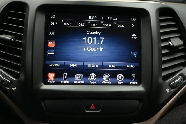 Certified 2017 Jeep Cherokee High Altitude AWD/4WD image 30