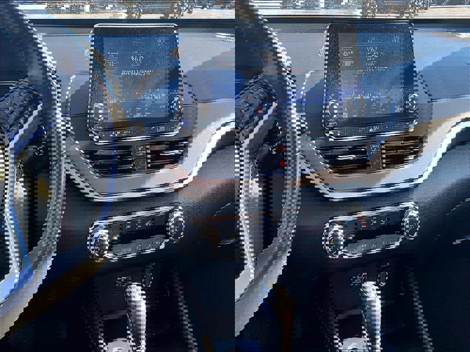 Used 2024 Nissan Altima 2.5 SR image 17