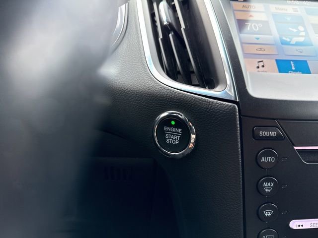 Used 2019 Ford Edge ST image 32