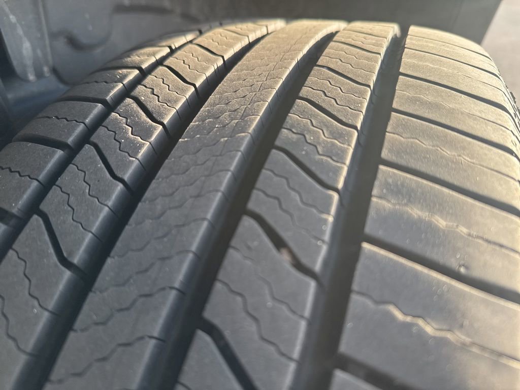 Used 2017 Ford Explorer XLT w/ Equipment Group 202A image 29