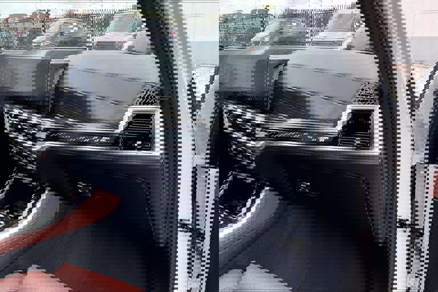 Used 2024 BMW X5 M60i w/ Executive Package image 19