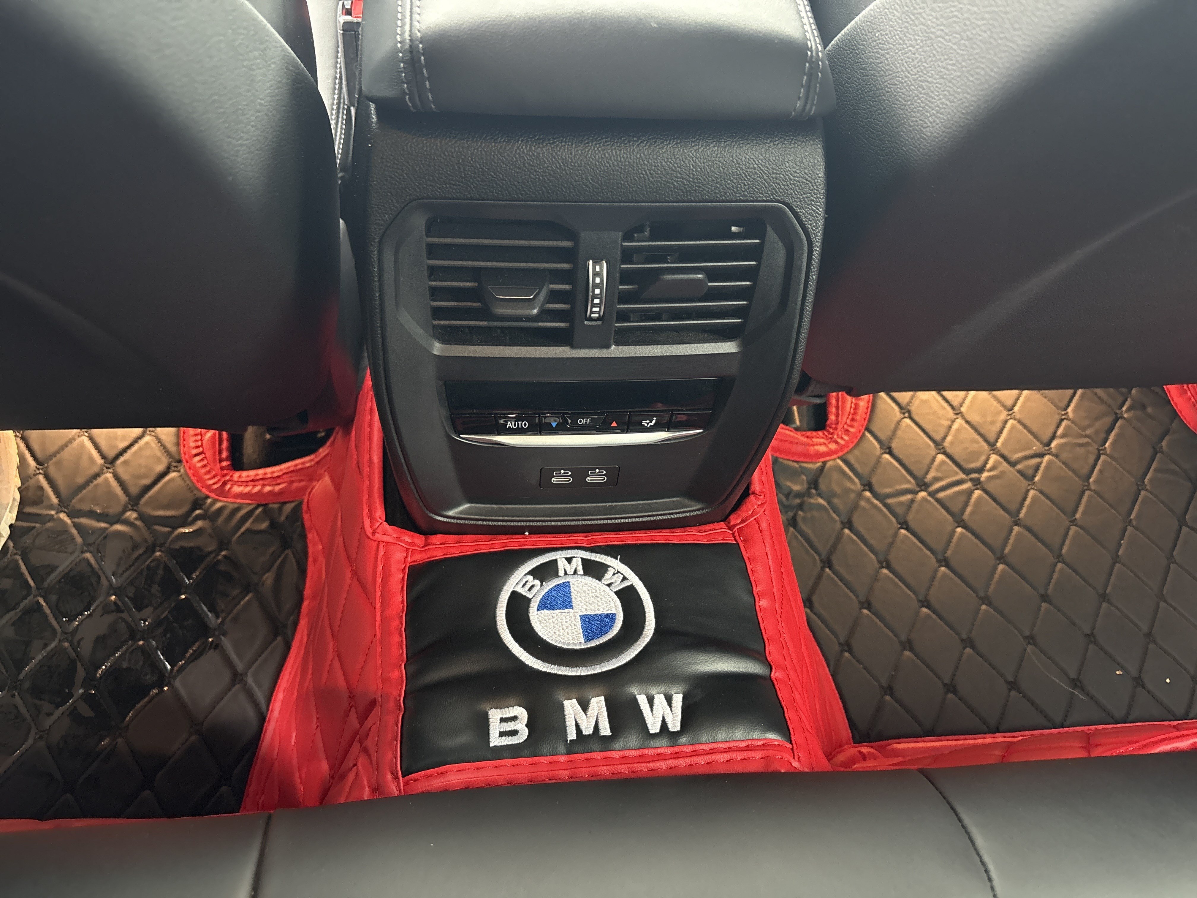Used 2021 BMW M4 Competition w/ Executive Package RWD image 35
