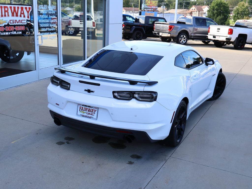 Used 2021 Chevrolet Camaro SS RWD image 35