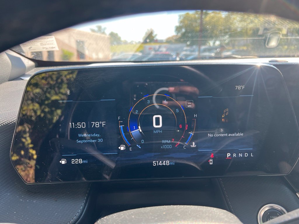 Used 2025 Chevrolet Equinox LT FWD image 3