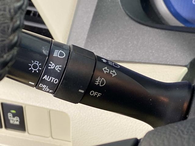 Used 2017 Toyota Sienna XLE w/ XLE Navigation Package AWD/4WD image 18