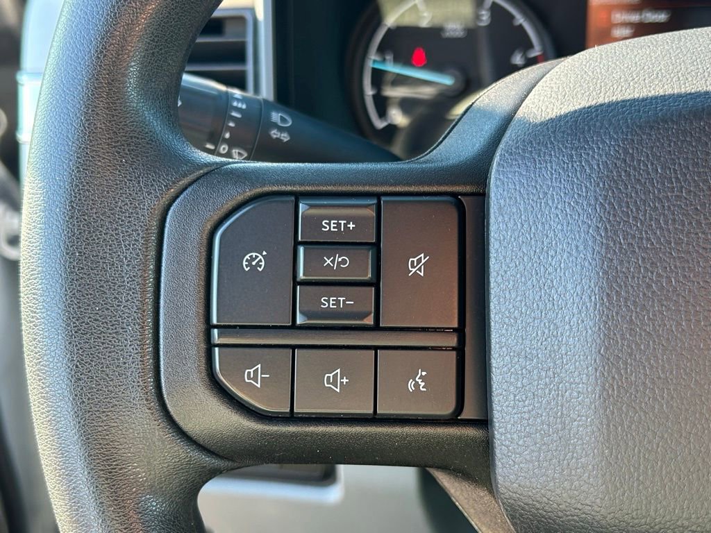 Used 2025 Ford F250 XLT AWD/4WD image 24