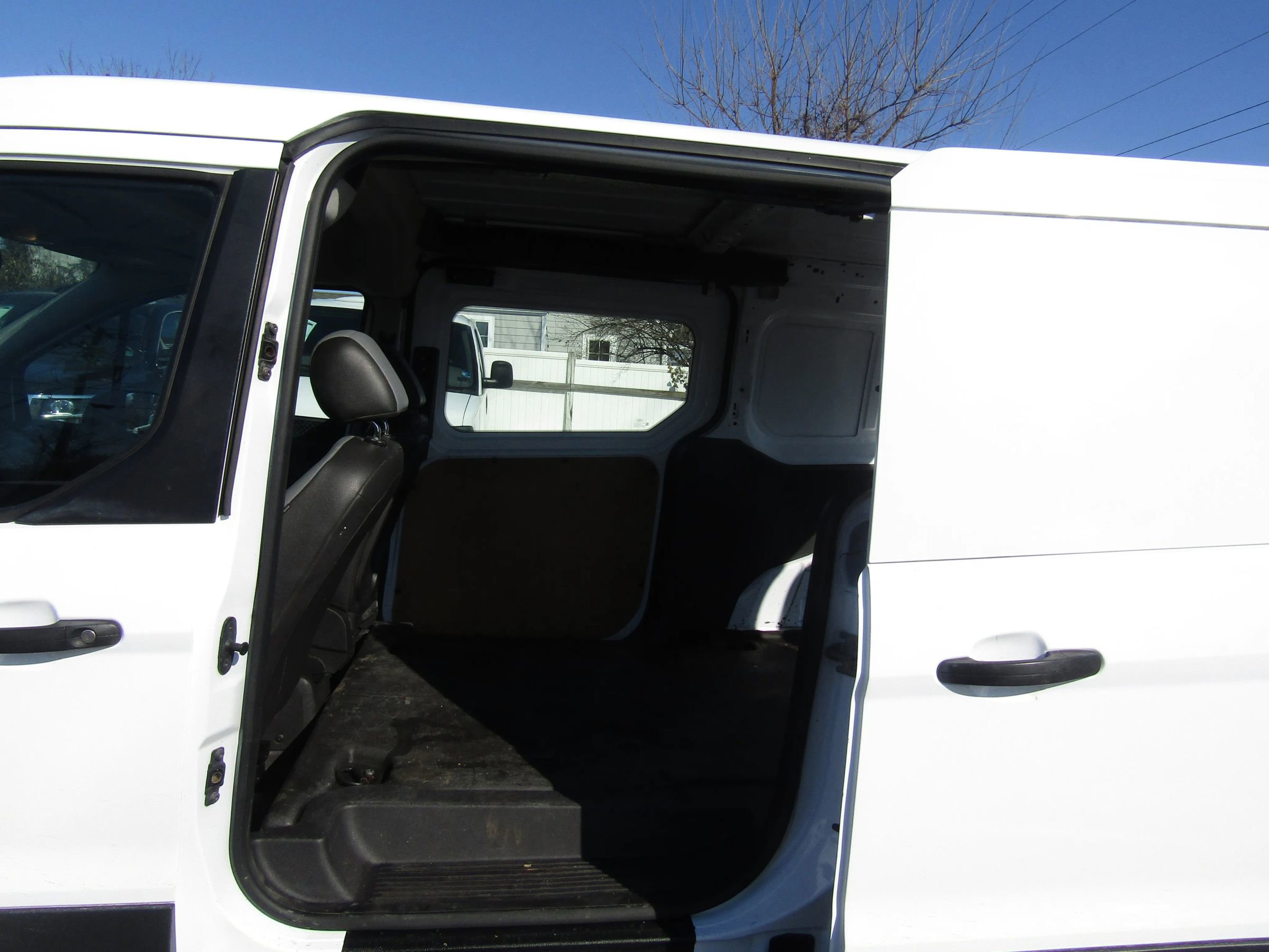 Used 2016 Ford Transit Connect XL image 14