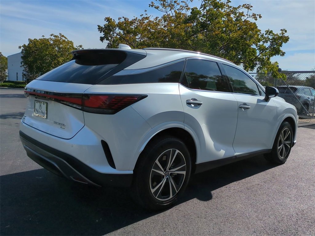 Used 2025 Lexus RX 350h image 4