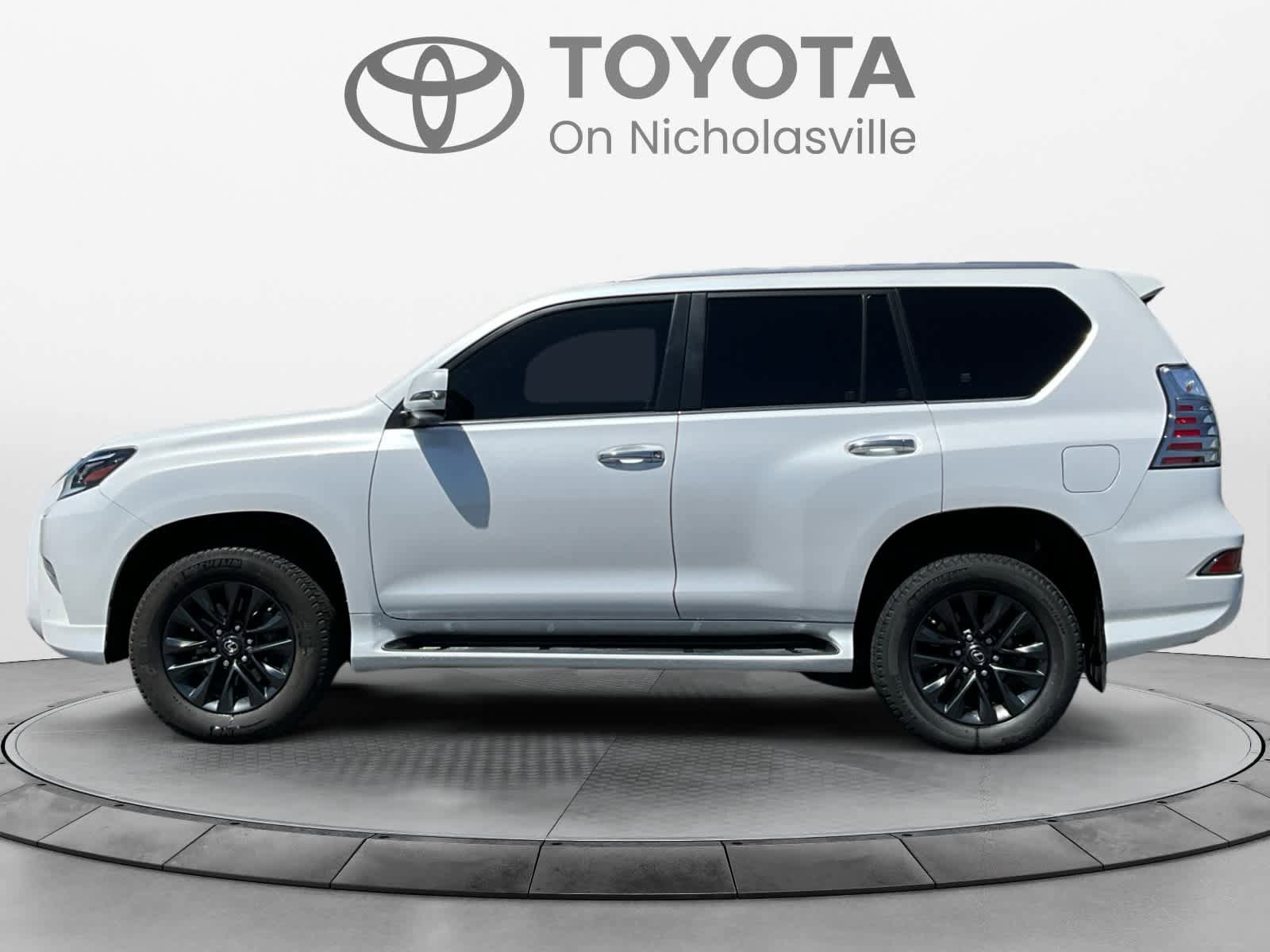 Used 2023 Lexus GX 460 Premium AWD/4WD image 3