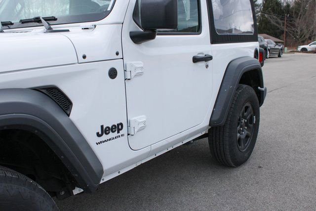 Used 2024 Jeep Wrangler Sport image 41
